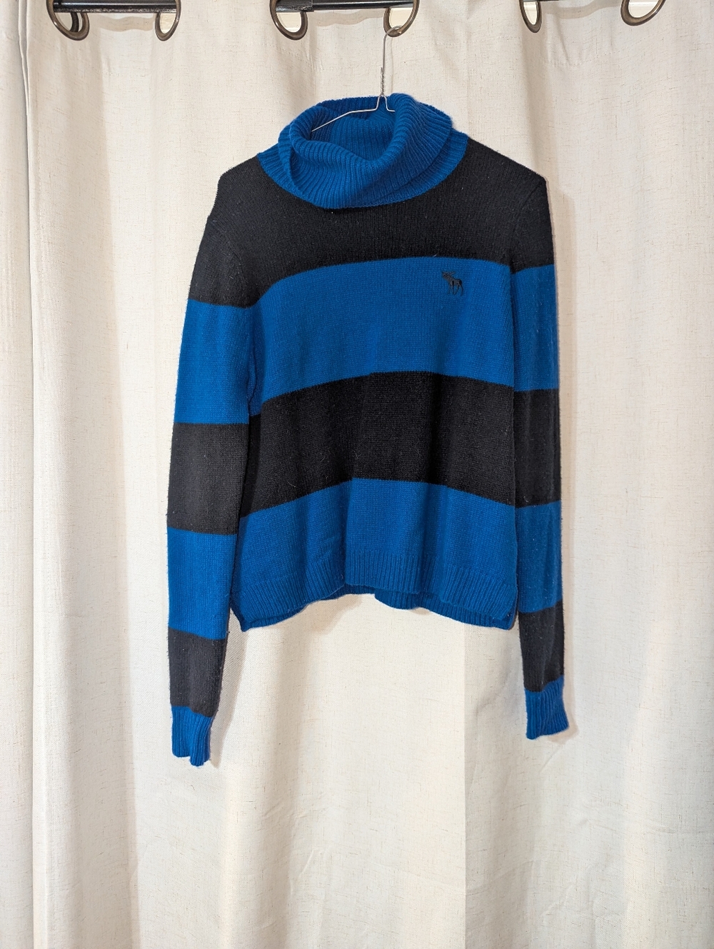 Abercrombie & Fitch Turtleneck Striped Sweater 2010s